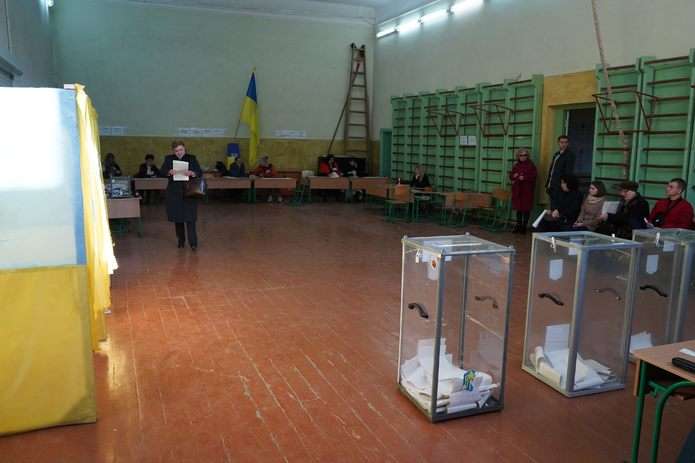 Підсумки голосування буковинців в першому турі президентських виборів 2019 р. (в розрізі районів) 