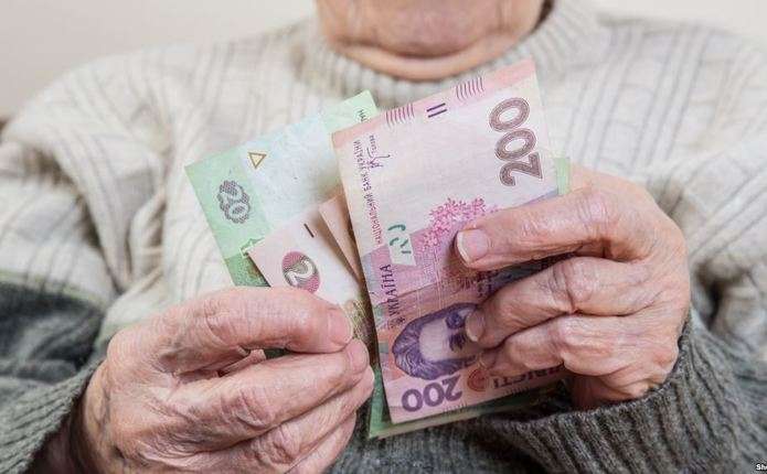 Чернівецька область на передостанньому місці по зростанню пенсій за рік