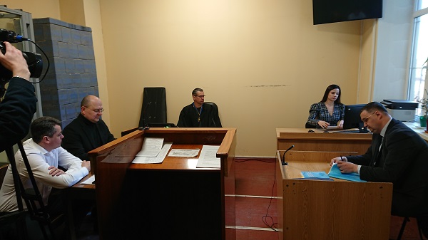 У суді могли бути дані ключові покази у справі підкупу виборців Біликом Ростиславом, але через хворобу прокурора засідання перенесли