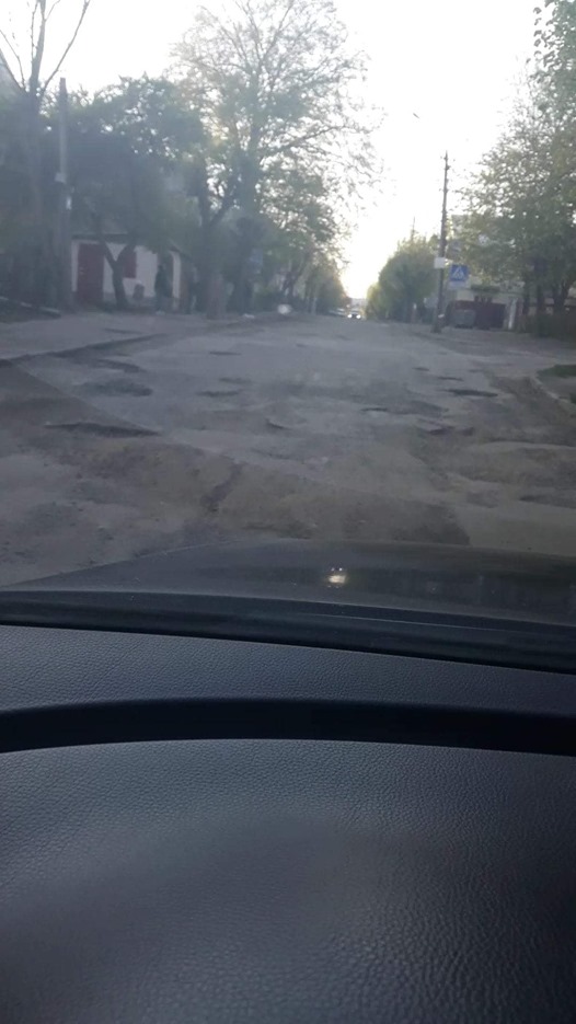 На поточний ремонт вулиць Хотинської та капітальний ремонт Кармелюка у Чернівцях уряд додатково виділив 3 і 18 млн грн відповідно