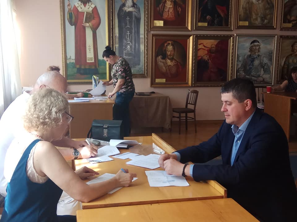 Максим Бурбак подав в ЦВК документи для реєстрації кандидатом у народні депутати України від 204 округу (ВІДЕО) 