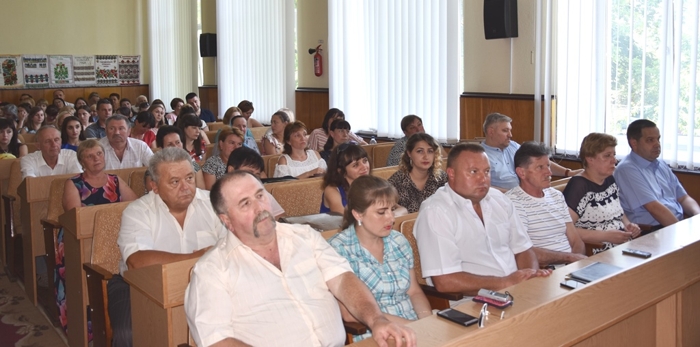 Медичні працівники Новоселиччини та Глибоччини отримали високі відзнаки