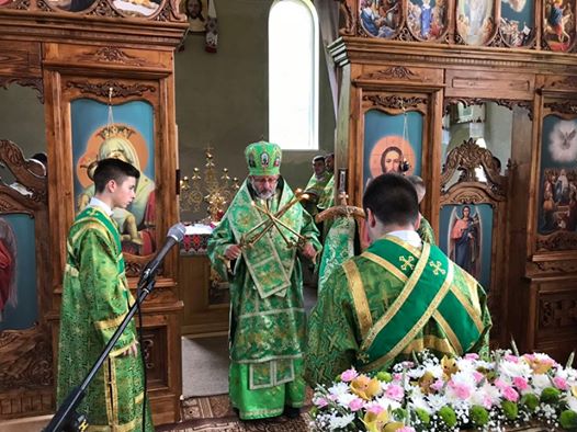 У храмі Святого Духа в Путилі освятили іконостас