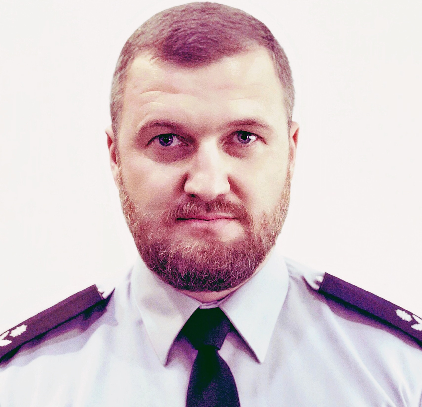 У 202 окрузі лідирує офіцер поліції Тичина Іван