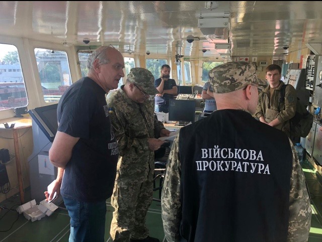 В Ізмаїлі затримано російський танкер 'NEYMA', який блокував українські військові кораблі у Керченській протоці