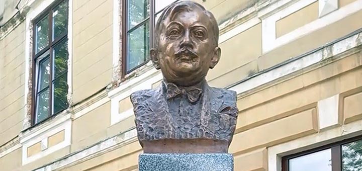 «Буковинсько-Галицький літературний маршрут» поповнив пам'ятник Йозефу Роту у Бродах 