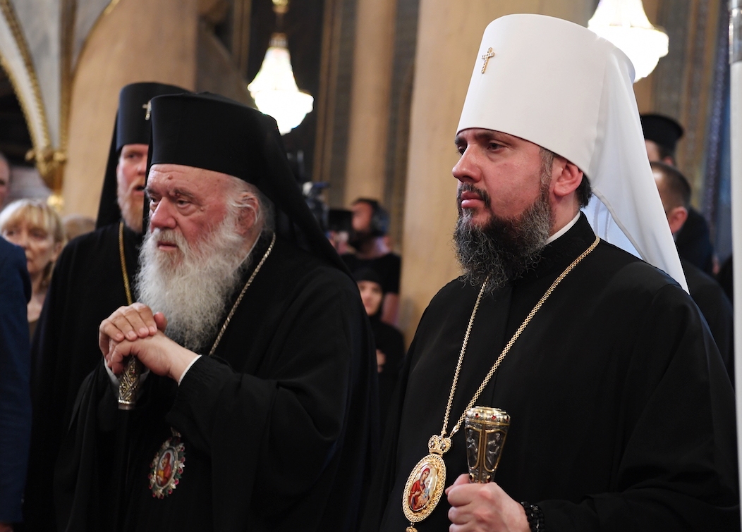  Елладська православна церква визнала автокефалію Православної церкви України. З Росії пролунали погрози