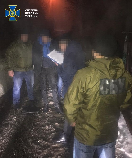 Анатолій Дмитрієв  призначив службове розслідування за  фактом затримання 23-річного лейтенанта поліції, якого підозрюють у збуті наркотиків