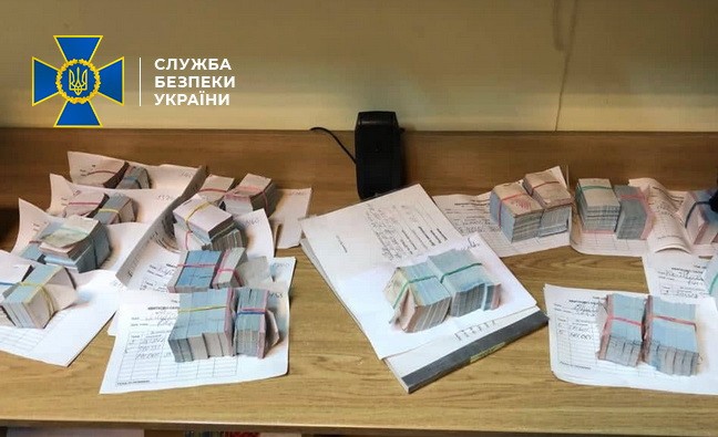 Чиновники Чернівецької міськради украли майже 5 млн грн компенсації за пільговий проїзд громадян, - СБУ. ФОТО