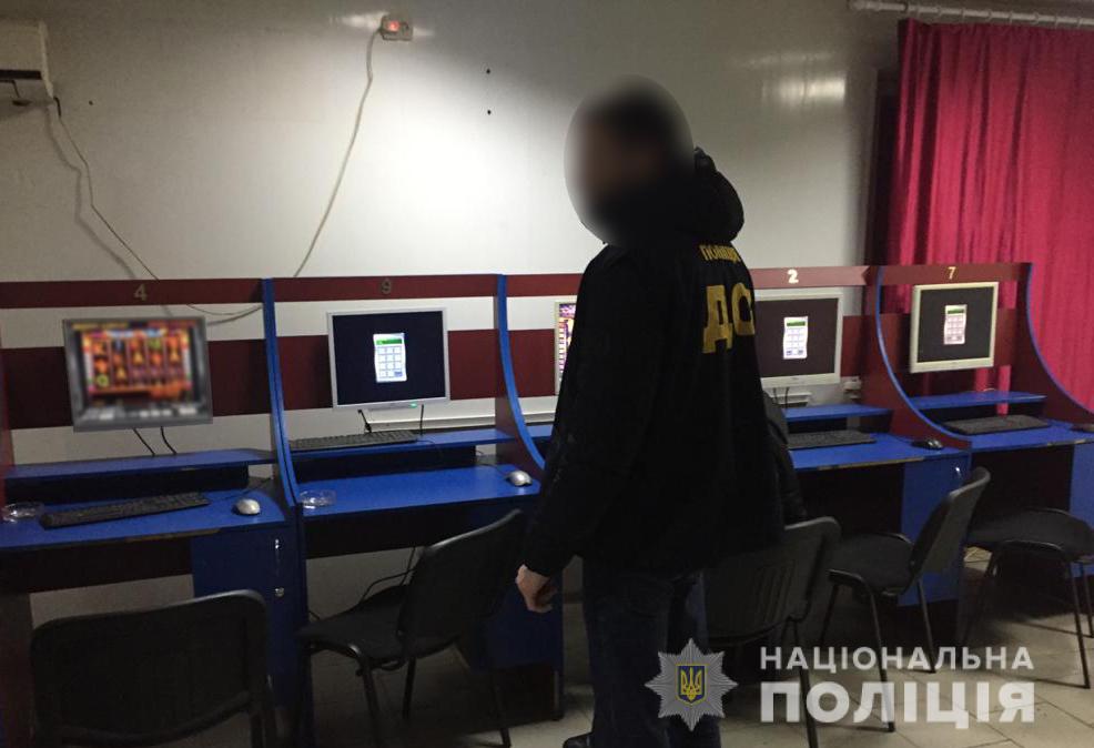 У Новоселиці накрили підпільне казино для постійних клієнтів