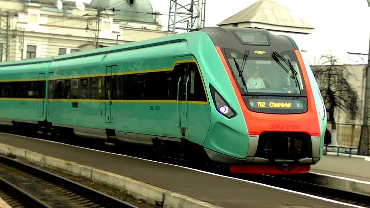 До 8 березня Укрзалізниця призначила два додаткових потяги до Чернівців