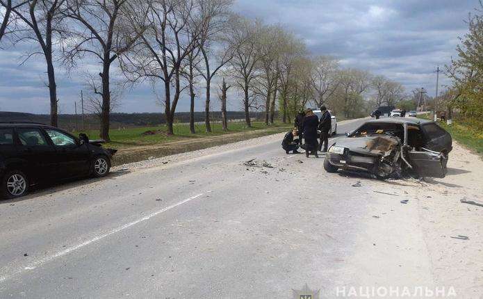 У Коболчині 'ВАЗ' таранив «Ford Focus»: водії та троє пасажирів отримали травми різного ступеня важкості 
