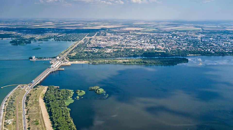 Енергетики запевняють, що вода у Дністровському водосховищі практично не цвіте