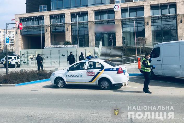 Слідчі поліції завершили досудове розслідування умисного вбивства на вулиці Воробкевича у Чернівцях