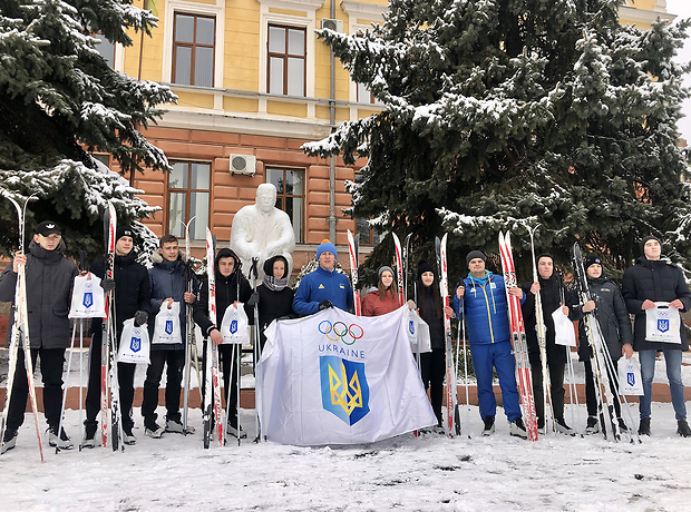 Олімпійський майстер-клас з зимових видів спорту провели у Чернівцях