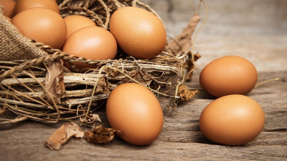 Яйця здорожчали на понад 100% і до Пасхи буде чергове зростання: про ціни буковинцям