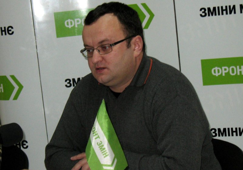 Олексій Каспрук дасть брифінг за результатами виборів до обласної ради