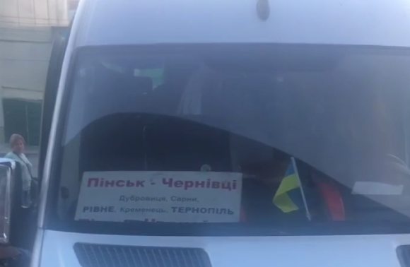 З Чернівців в Білорусь досі курсують прямі автобусні рейси (відео)