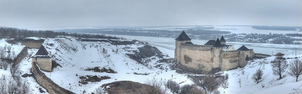 Євросоюзівські 6 мільйонів на ремонт Хотинської фортеці освоюватиме «сімейна» фірма мера Хотина