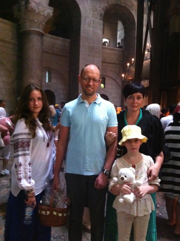 Великдень Арсеній Яценюк зустрів з родиною в Єрусалимі