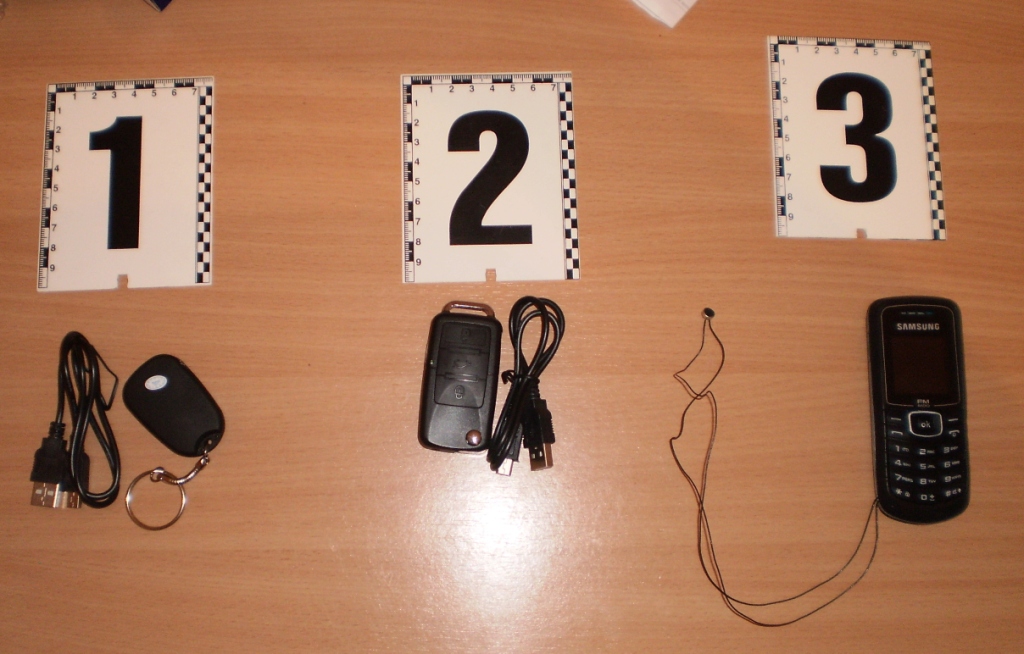 На Буковині на кордоні з Молдовою припинено контрабанду спеціальних технічних засобів негласного отримання інформації
