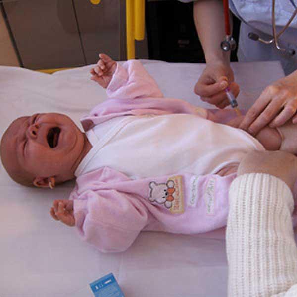 Ha Буковинi дефіцит 'Пентaксиму' -  комбінованої вакцини для профілактики поліомієліту та дифтерії