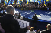 На відміну від чернівецького, львіське віче не просить, а вимагає від Януковича підписати Угоду про асоціацію з Євросоюзом