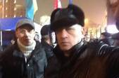 Євромайдан протримався цілу ніч і зранку знову підходять люди:  Максим Бурбак подякував ВСІМ буковинцям, які приїхали на Євромайдан, депутати вимагатимуть у Гайничеру скликати сесію