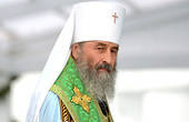 Митрополит Онуфрій поїхав в Москву, щоб привітати патріарха Кирила