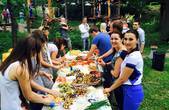 Чернівецькі „порошенківці” з “Солідарності-БПП” влаштували автопробіг та ”picnic-party” з нагоди Дня Конституції й молоді (оновлено)