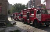 Велика пожежа в Чернівцях — людей рятували висувними драбинами з верхніх поверхів (ФОТО, ВІДЕО)