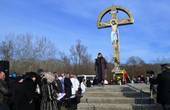 На місці розстрілу мирних жителів в селі Лунка Герцаївського району  через 75-ть років освятили пам’ятний хрест 