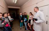 Чернівецьким учням провели екскурсію по лікарні швидкої медичної допомоги