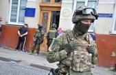 У Чернівцях група агресивно налаштованих мешканців відбила у 'Сокола' затриманих