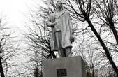 У Чернівцях демонтують пам'ятник Горькому, але залишать вулицю його імені