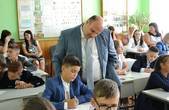 Іван Мунтян побував на уроці у школі сина, який разом з однокласниками писав листи оборонцям України – воїнам АТО