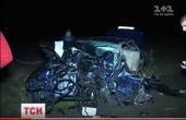 Смертельна аварія в Остриці. Зіткнулися два 'BMW', два водії загинули на місці - одного годину діставали з понівеченого авто, - відео з трагічного ДТП (ВІДЕО)  