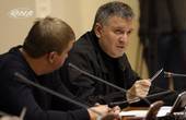 Аваков закликав Гонтарєву закрити Сбєрбанк Росії в Україні за визнання документів терористів 'днр-лнр'