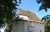 В старовинній Іллінській церкві, де молився гетьман Пилип Орлик,  завершили ремонт даху 