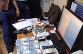 На Буковині за допомогою держслужбовців «відмивали» гроші від нелегальної торгівлі контрабандою з країнами ЄС