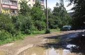 'Знаємо ваші Чернівці, бували. Скрізь бруд, доріг немає':  'Побратими України' планують самотужки відремонтувати дорогу й відновити дитячі майданчики 