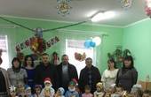 «Батьківщинівець» привіз солодощі для дитсадківців у найщедрішому на дітей селі на Буковині