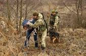 Буковинський кордон прибули охороняти маже півсотні фахівців з собаками   