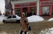 У центрі Чернівців комунальники не збиралися прибрати сніг на пішохідних переходах (ФОТО)