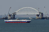 Росія фактично блокує  азовські морські порти України: Яценюк закликав не йти на поступки