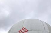 На вершині Томнатика, що на території Селятинської ОТГ, активно розфарбовують нові куполи «Паміра»