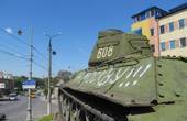  Чернівецька міська рада має намір заборонити знесення пам’ятника радянському солдату і танку в місті