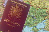 Один буковинець кинув свій паспорт у скриньку для бюлетенів, а інший прийшов голосувати з румунським паспортом