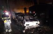 У Чернівцях невідомий підпалив три автомобілі і проколов шини ще 28 авто