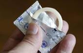 Чернівчанина засудили до півтора року в'язниці за крадіжку двох пачок презервативів на 600 гривень 